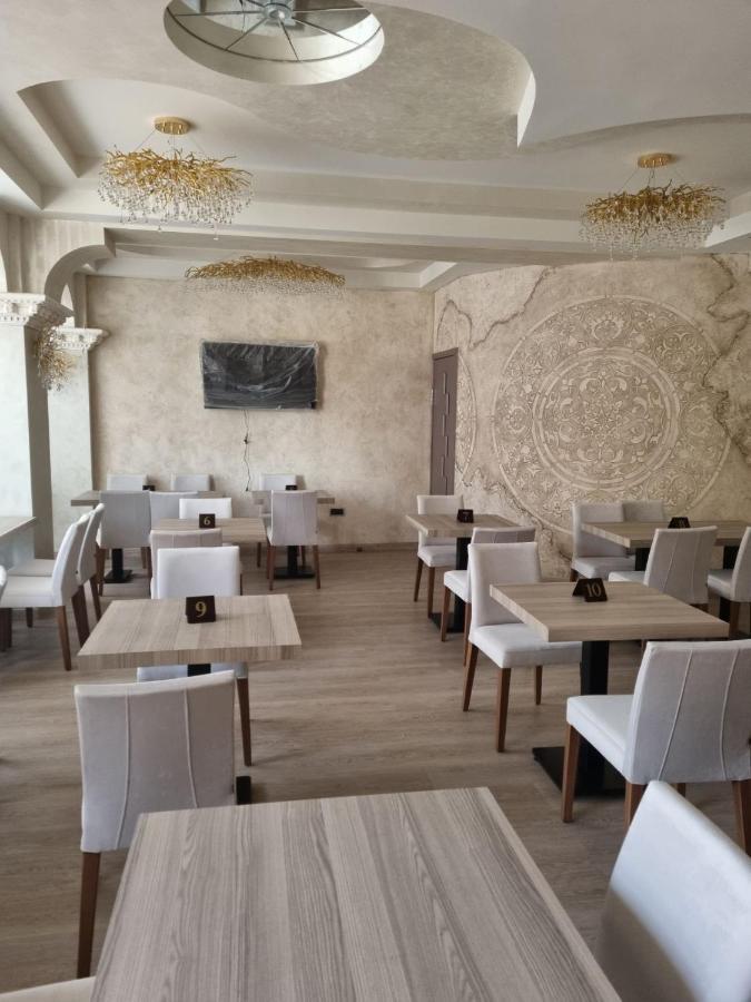 Anga Yerevan Hotel Bagian luar foto